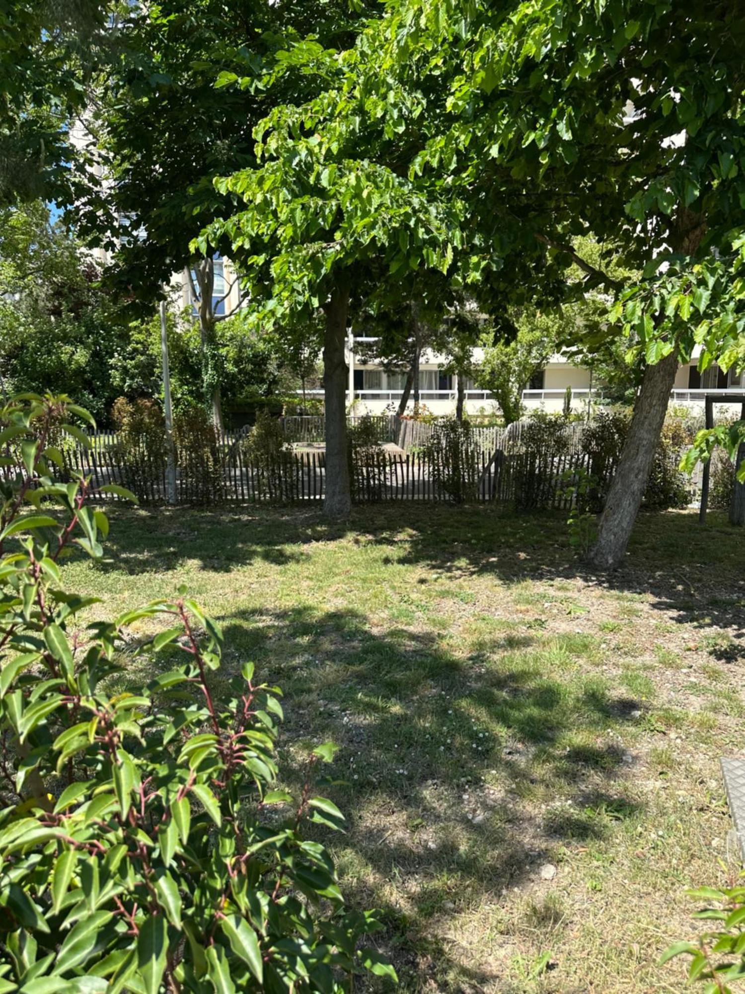 Joli Appartement 49 M² Proche Centre Paris, Исси-ле-Мулино Экстерьер фото